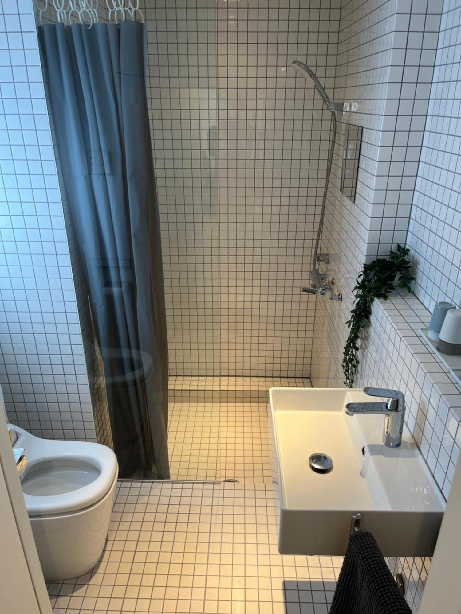 Galleryinn Fuji, Shibuya
